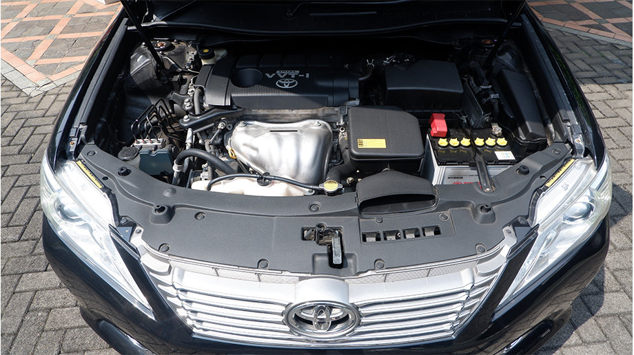 TOYOTA CAMRY 2.5 V AT 2013