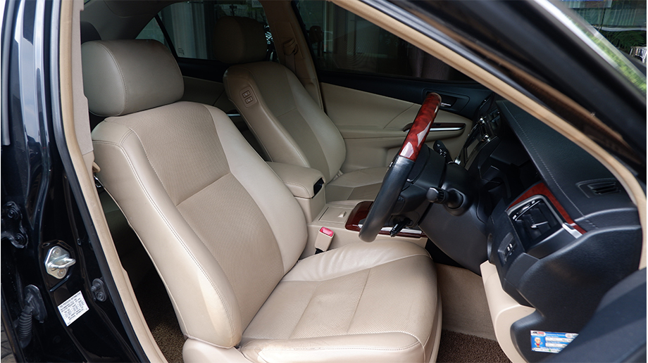 TOYOTA CAMRY 2.5 V AT 2013
