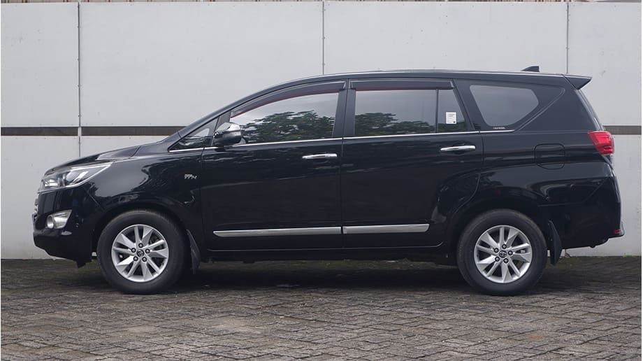 TOYOTA INNOVA 2.0 Q (REBORN) MT 2017