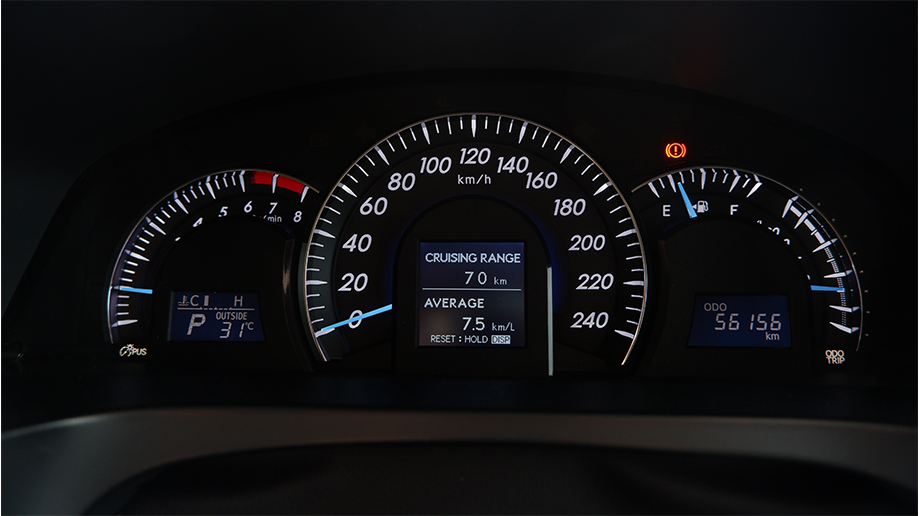 TOYOTA CAMRY 2.5 V AT 2013