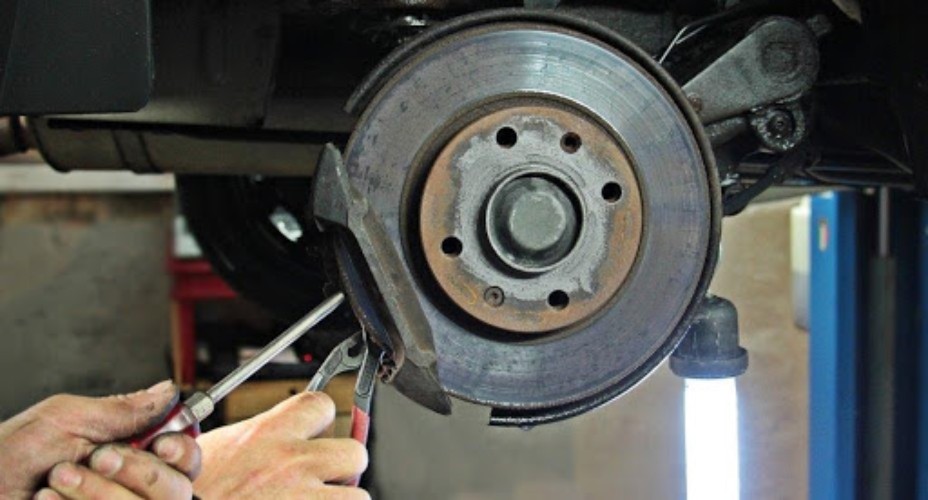 Mengenal Komponen Rem Cakram Mobil Auto2000