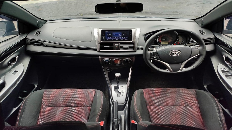 TOYOTA YARIS 1.5 S AT 2015